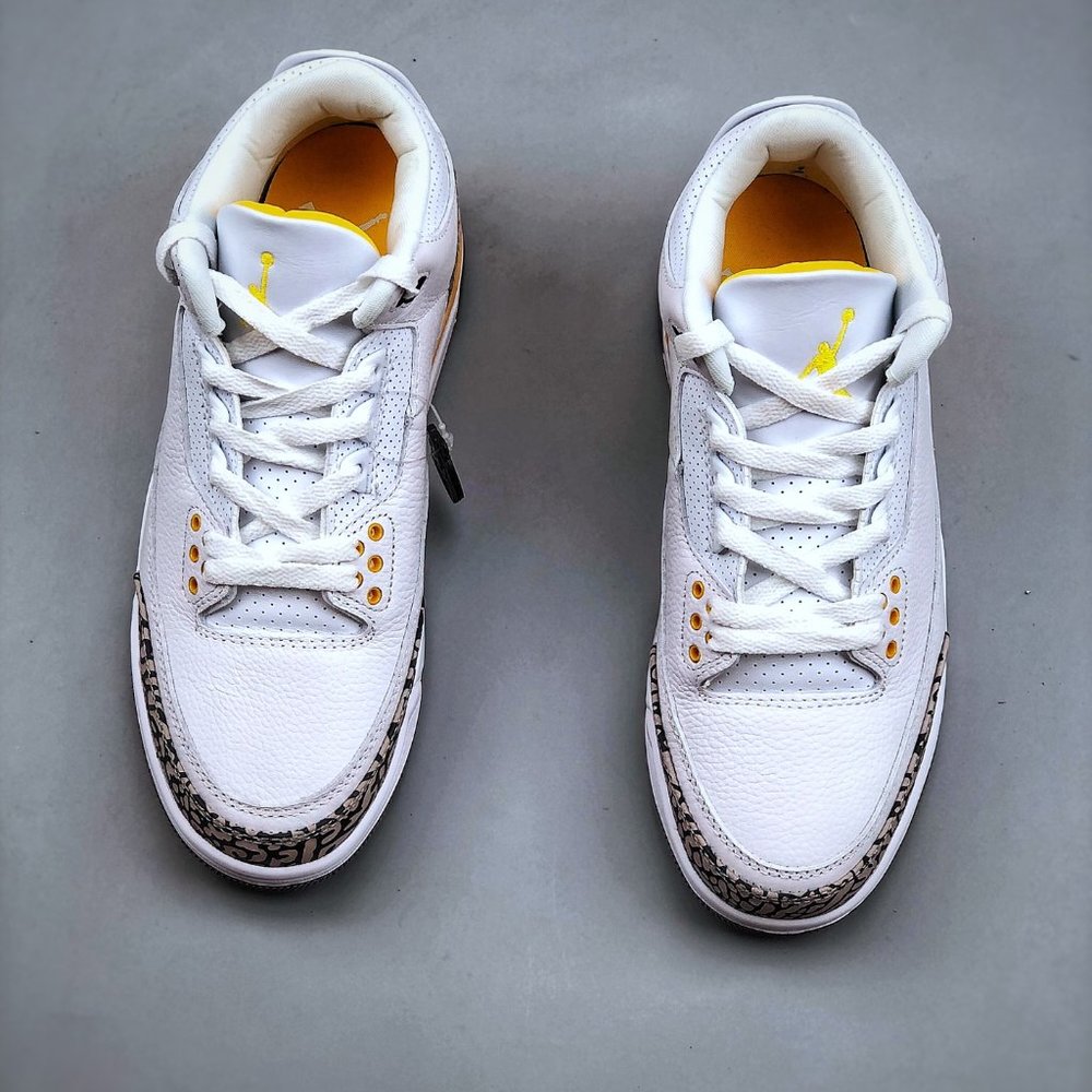 Air Jordan 3 Retro - Picture 5 of 9